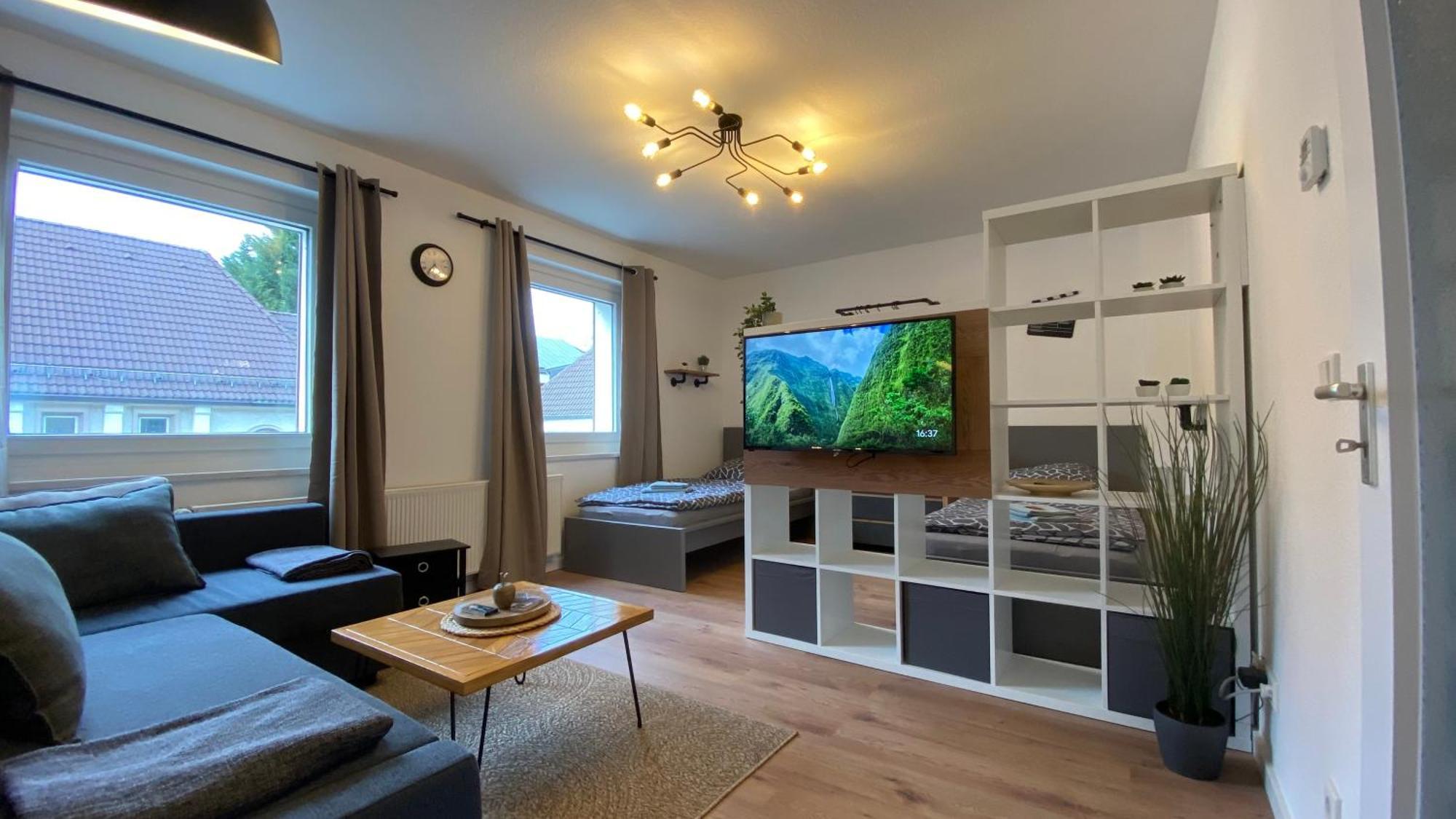 Charlie , Solingen Mitte, Ferien/Messe Wohnung Fuer Bis Zu 5 Personen Buitenkant foto