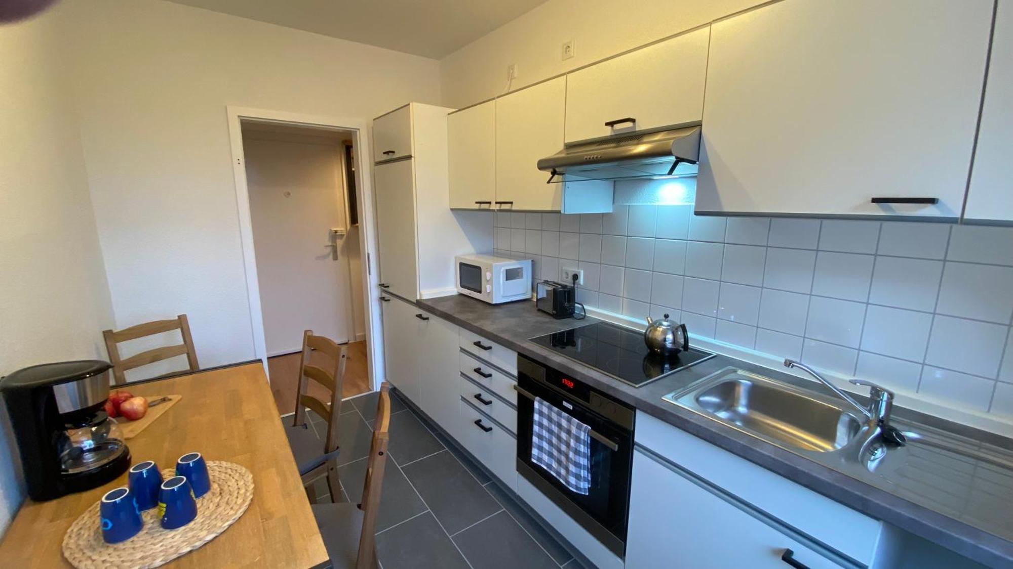 Charlie , Solingen Mitte, Ferien/Messe Wohnung Fuer Bis Zu 5 Personen Buitenkant foto
