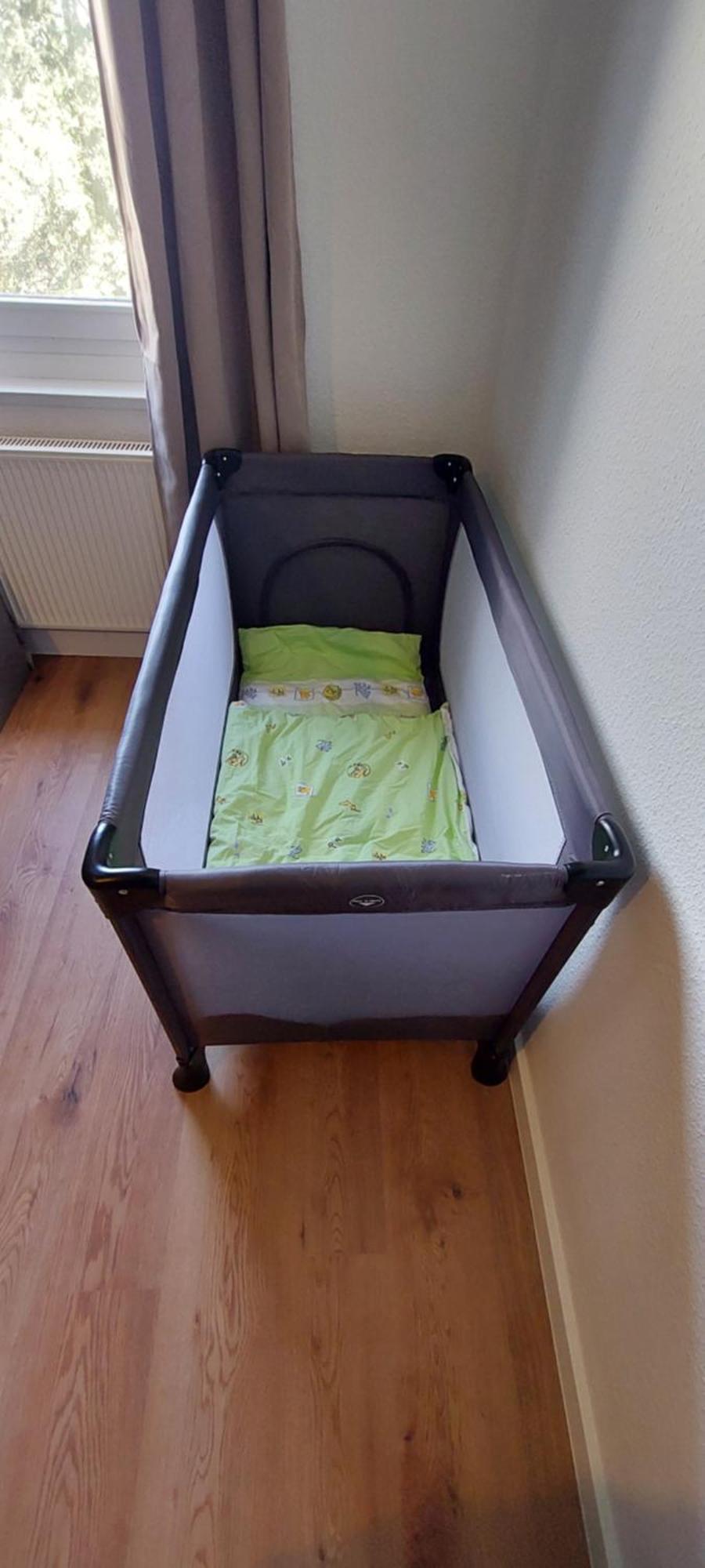 Charlie , Solingen Mitte, Ferien/Messe Wohnung Fuer Bis Zu 5 Personen Buitenkant foto