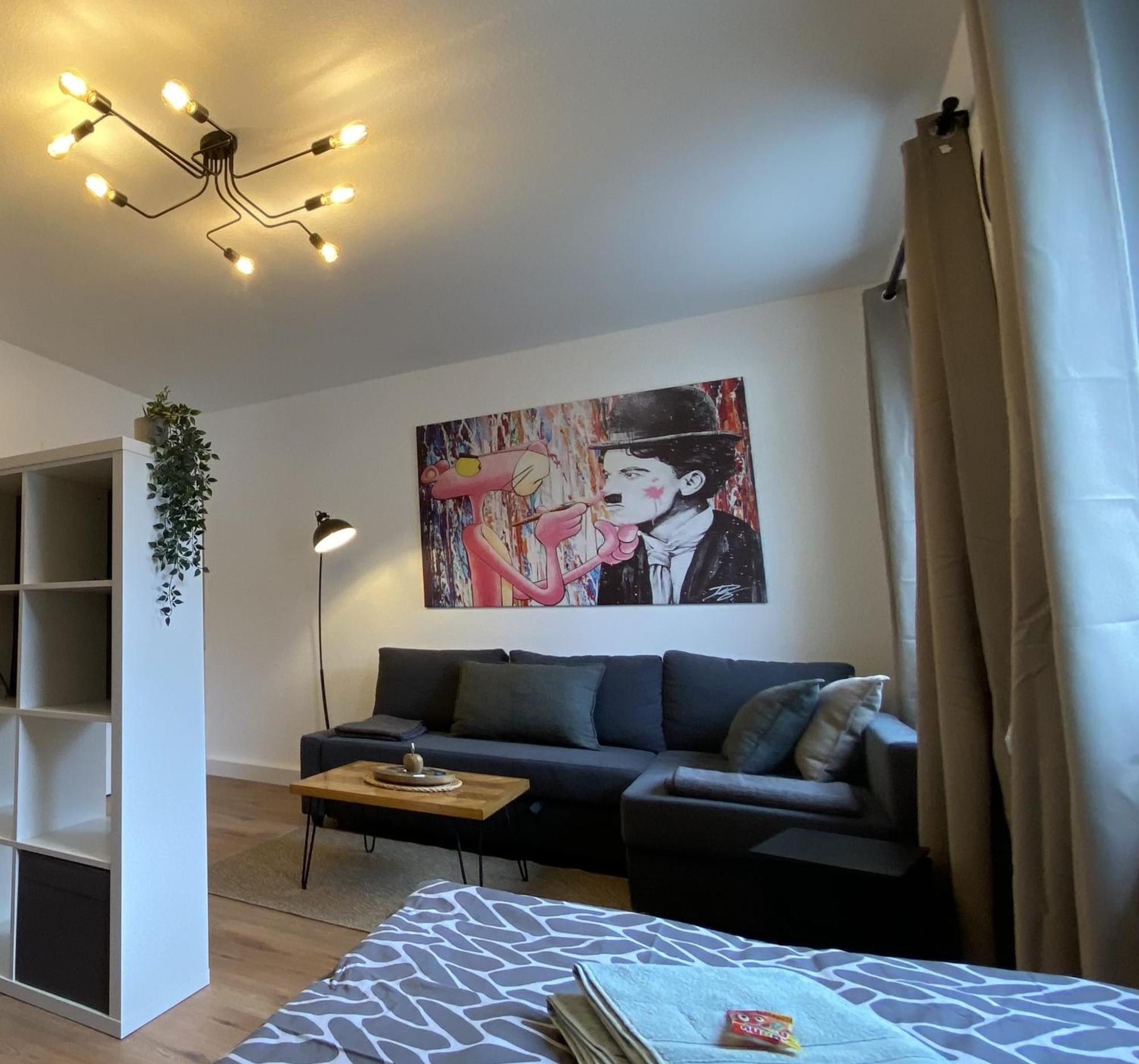 Charlie , Solingen Mitte, Ferien/Messe Wohnung Fuer Bis Zu 5 Personen Buitenkant foto